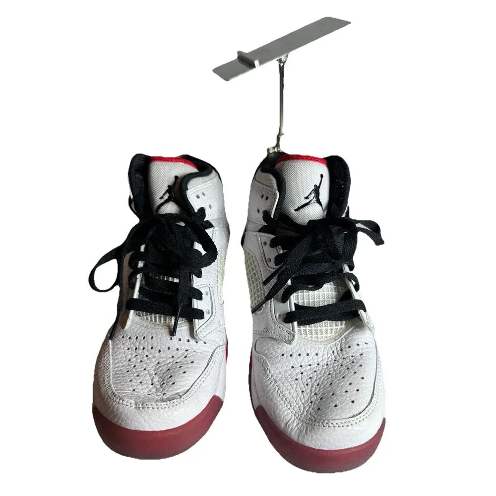 Nike Basketball Shoes Youth Boys 6Y White Air Jordan Mars 270 University Red